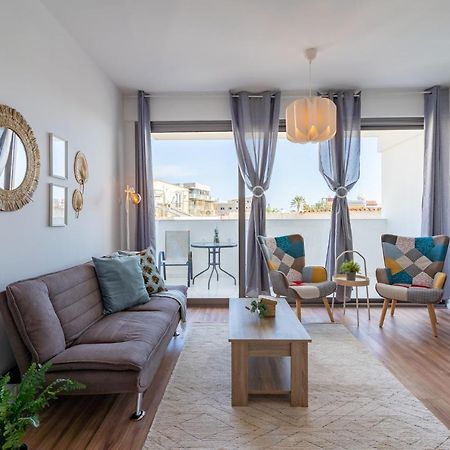 Livia Studio Apartment In Larnaca Exterior photo